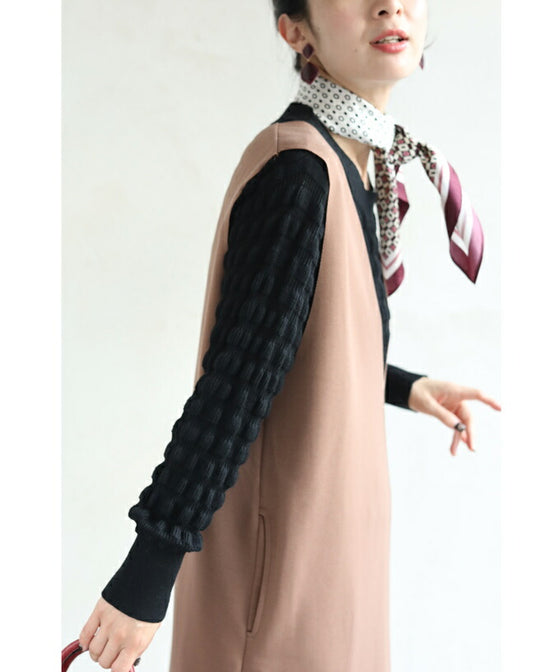 ぽこぽこ浮き立つ立体柄ニットプルオーバートップス