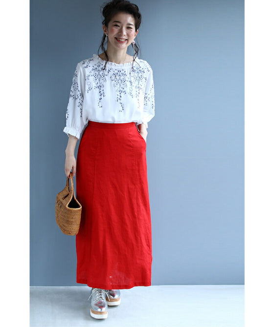 蔦模様刺繍のフリルネックブラウストップス