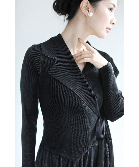 A luxurious, generous lace cache-coeur long dress