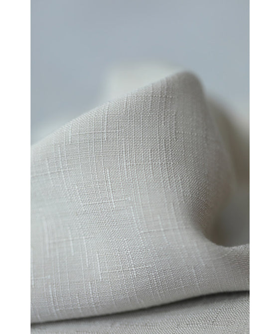 (S-L size) (comes with a string belt) This is a simple pullover top that you can wear in many different ways.