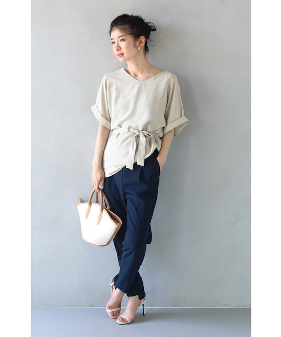 (S-L size) (comes with a string belt) This is a simple pullover top that you can wear in many different ways.