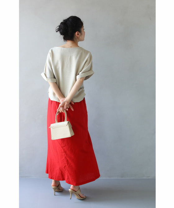 (S-L size) (comes with a string belt) This is a simple pullover top that you can wear in many different ways.