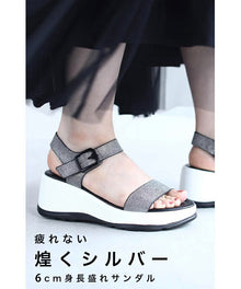  【セール商品返品交換不可】（35~40対応）疲れない 煌くシルバーの厚底コンフォートサンダル