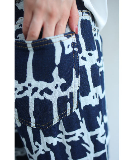 【セール商品返品交換不可】デニム風なアーティスティック柄ジャガード織りパンツ