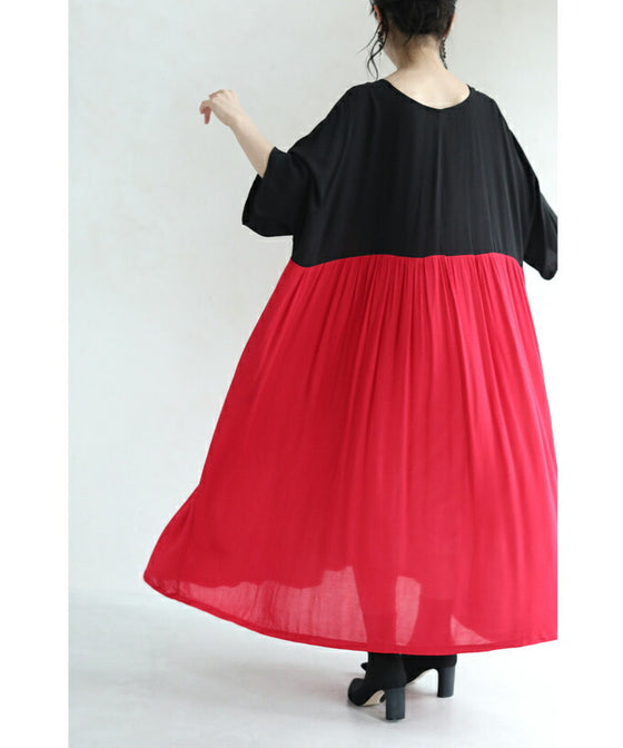 【セール商品返品交換不可】（S~3L対応）（黒）女性を美しく魅せる紅と黒のバイカラーロングワンピース