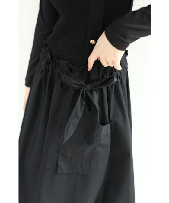 【セール商品返品交換不可】（S~L対応）（黒）リュクスな金ボタンの異素材合わせミディアムワンピース