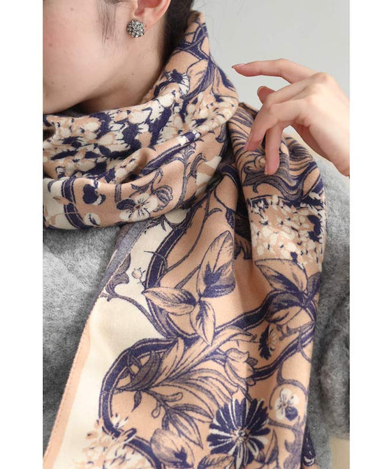 【セール商品返品交換不可】エレガントな花を纏うなめらかストール