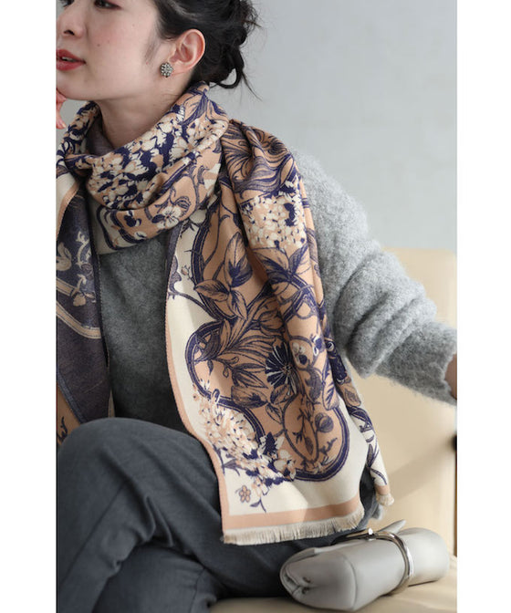 【セール商品返品交換不可】エレガントな花を纏うなめらかストール