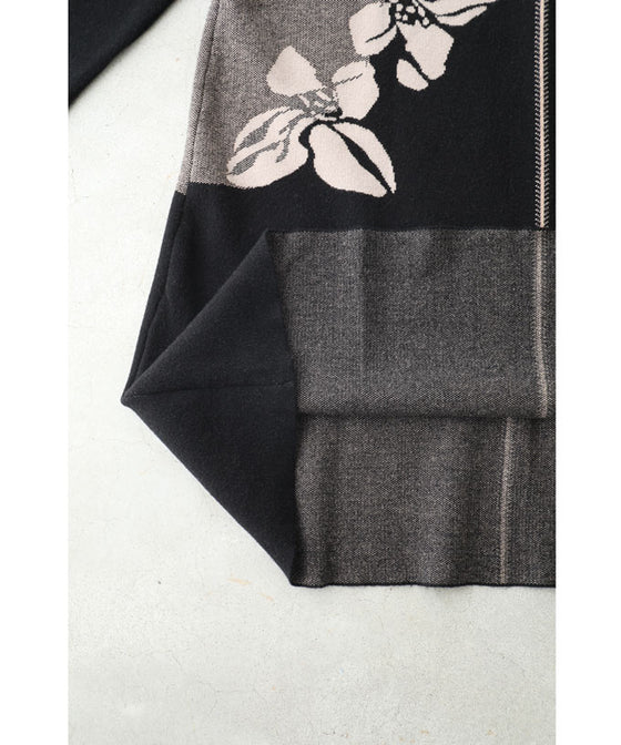 【セール商品返品交換不可】（S~3L対応）（黒）くびれラインを描く花画ニットチュニックワンピース