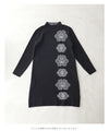 【セール商品返品交換不可】（S~2L対応）（黒）連なる六花ニットミディアムワンピース