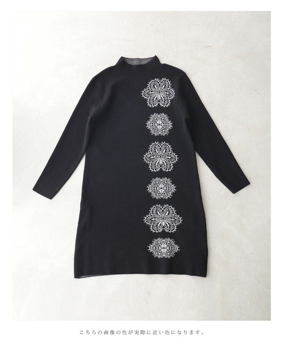 【セール商品返品交換不可】（S~2L対応）（黒）連なる六花ニットミディアムワンピース