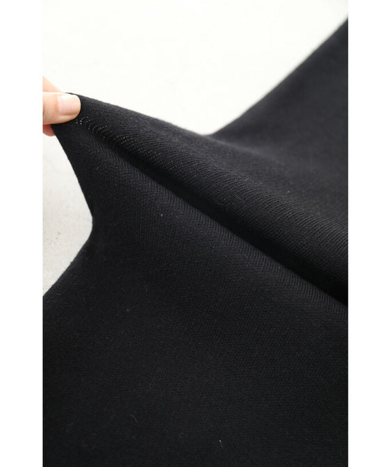 【セール商品返品交換不可】（S~2L対応）（黒）連なる六花ニットミディアムワンピース