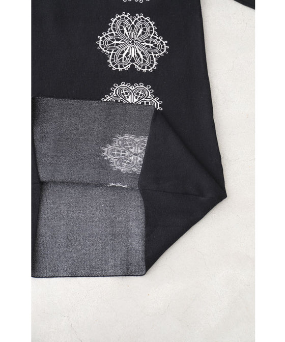 【セール商品返品交換不可】（S~2L対応）（黒）連なる六花ニットミディアムワンピース