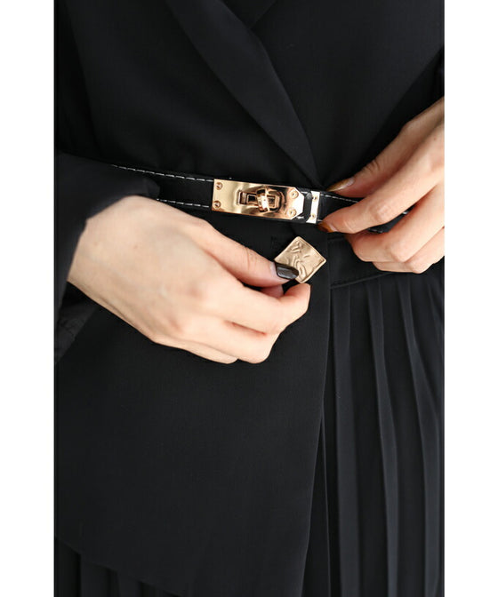 【セール商品返品交換不可】（M対応）（ベルト付き）（黒）ドッキングジャケットのプリーツミディアムワンピース