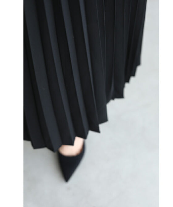 【セール商品返品交換不可】（M対応）（ベルト付き）（黒）ドッキングジャケットのプリーツミディアムワンピース