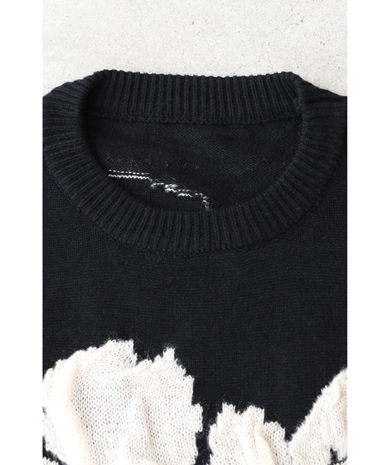 くしゅくしゅ花モチーフのニットトップス