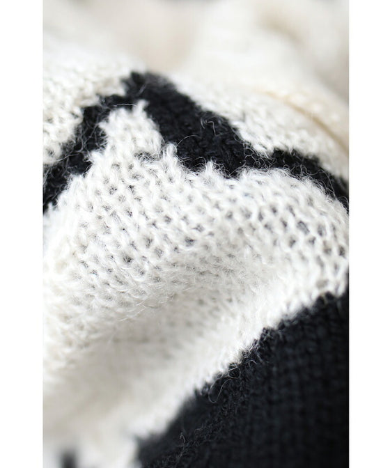 くしゅくしゅ花モチーフのニットトップス