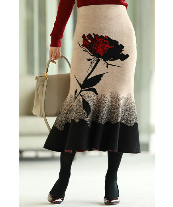 【セール商品返品交換不可】1輪の薔薇が目を惹くマーメイドラインニットスカート