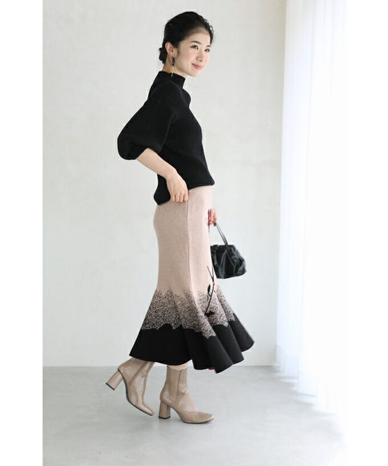 【セール商品返品交換不可】1輪の薔薇が目を惹くマーメイドラインニットスカート