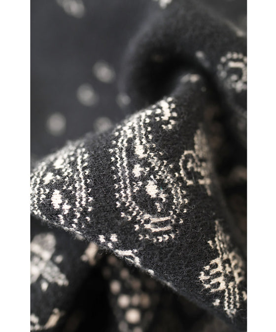 【セール商品返品交換不可】（S~M対応）（黒）上品で美しい柄のエレガントニットミディアムスカート