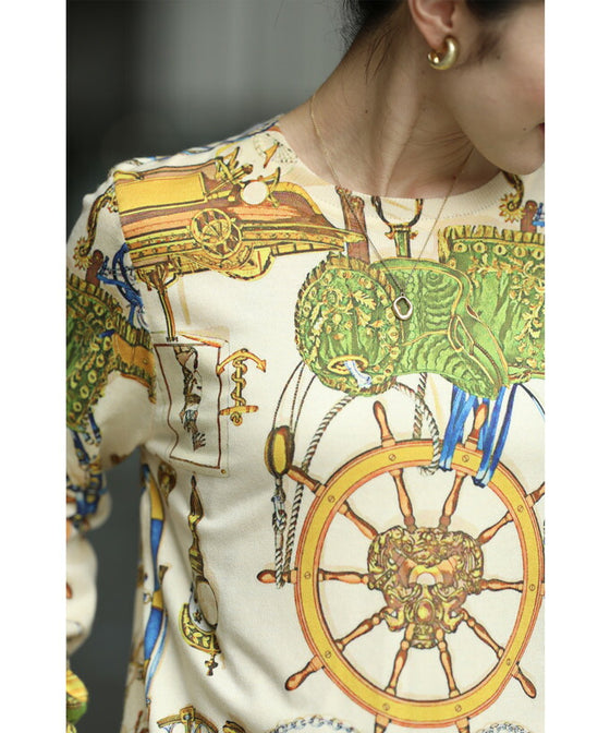 【セール商品返品交換不可】（S~M対応）手触りなめらかなスカーフ柄プルオーバートップス