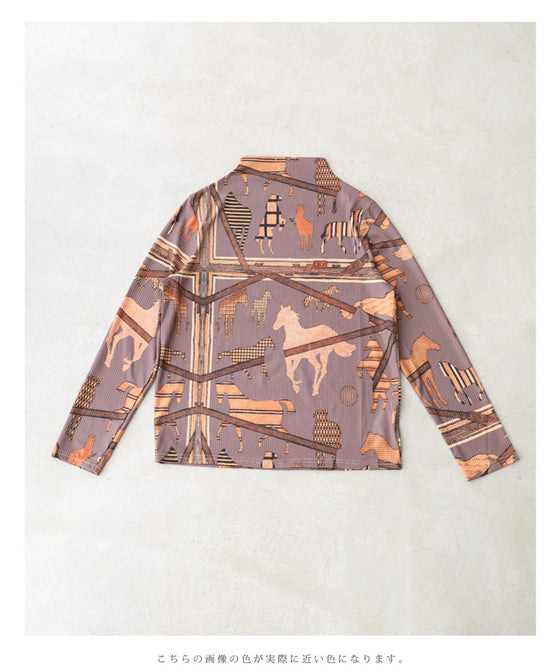 【セール商品返品交換不可】(グレー)（S~M対応）駆ける馬のスカーフ柄伸びやかカットソートップス