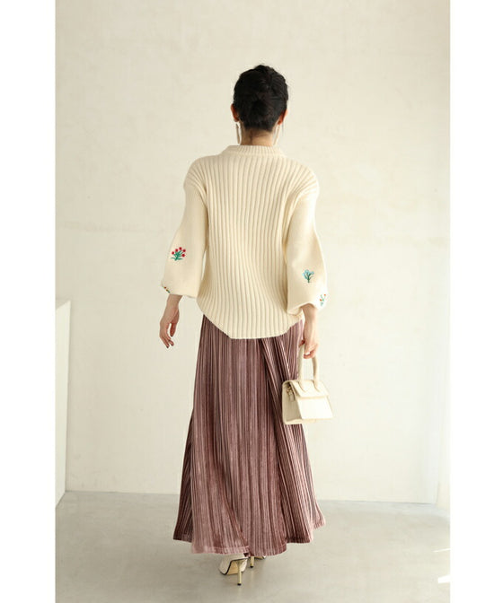 【セール商品返品交換不可】（S~3L対応）色鮮やかな花刺繍咲くポワン袖ニットトップス