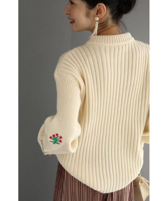 【セール商品返品交換不可】（S~3L対応）色鮮やかな花刺繍咲くポワン袖ニットトップス