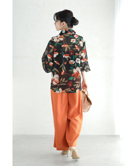 【セール商品返品交換不可】配色鮮やかな花のふんわり袖ブラウストップス