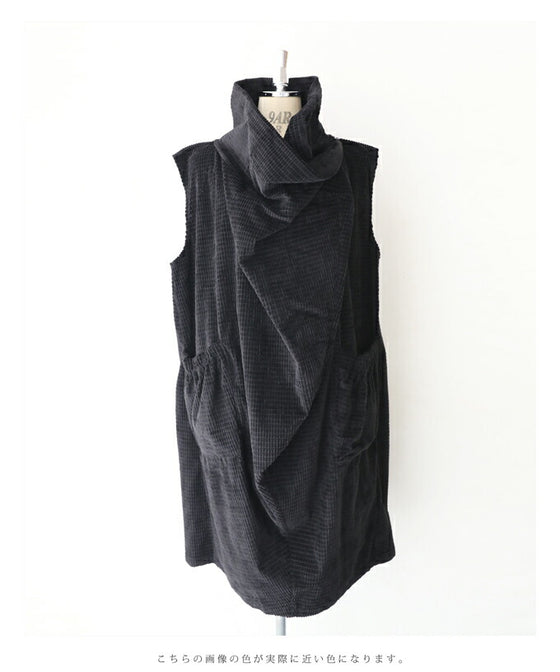 【セール商品返品交換不可】（M~3L対応）（黒）浮き立つ柄の2wayドレープネックミディアムワンピース