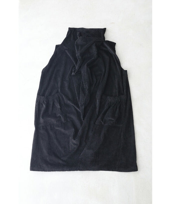 【セール商品返品交換不可】（M~3L対応）（黒）浮き立つ柄の2wayドレープネックミディアムワンピース