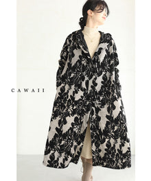  【セール商品返品交換不可】（M~3L対応）サッと羽織れる華やかさ。フード付きジャガード織りロングコート