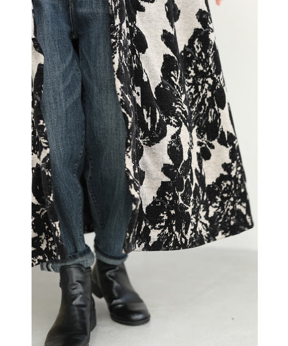 【セール商品返品交換不可】（M~3L対応）サッと羽織れる華やかさ。フード付きジャガード織りロングコート