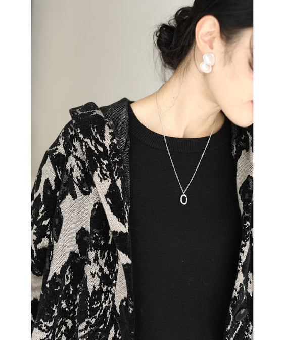 【セール商品返品交換不可】（M~3L対応）サッと羽織れる華やかさ。フード付きジャガード織りロングコート