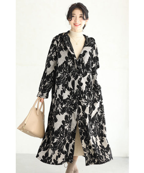 【セール商品返品交換不可】（M~3L対応）サッと羽織れる華やかさ。フード付きジャガード織りロングコート