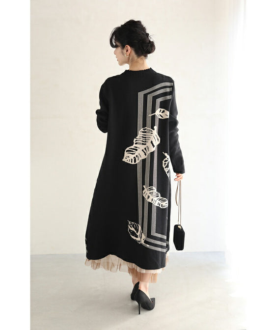 【セール商品返品交換不可】オーロラビジューを纏う葉っぱ柄ニットロングワンピース