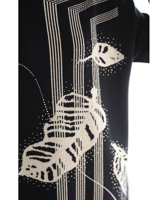 【セール商品返品交換不可】オーロラビジューを纏う葉っぱ柄ニットロングワンピース