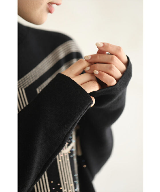 【セール商品返品交換不可】オーロラビジューを纏う葉っぱ柄ニットロングワンピース