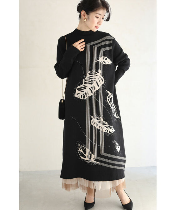 【セール商品返品交換不可】オーロラビジューを纏う葉っぱ柄ニットロングワンピース