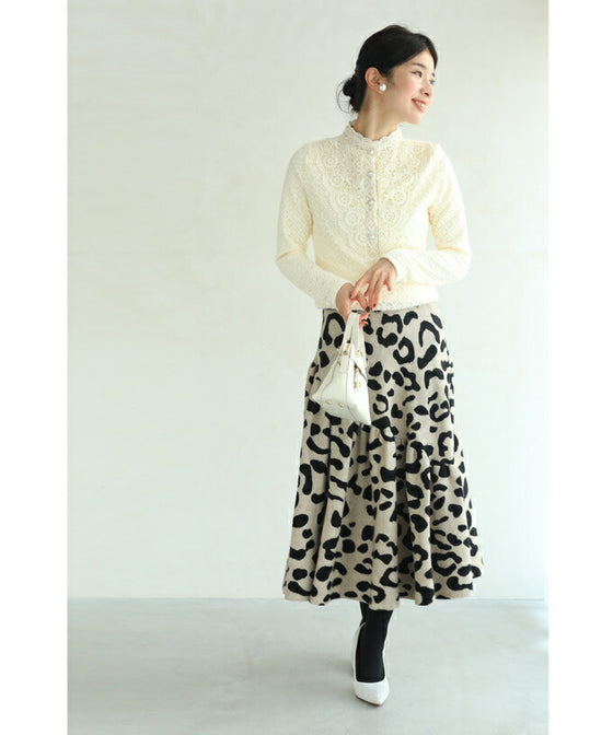 エレガントなパールボタンの裏起毛総レースプルオーバートップス