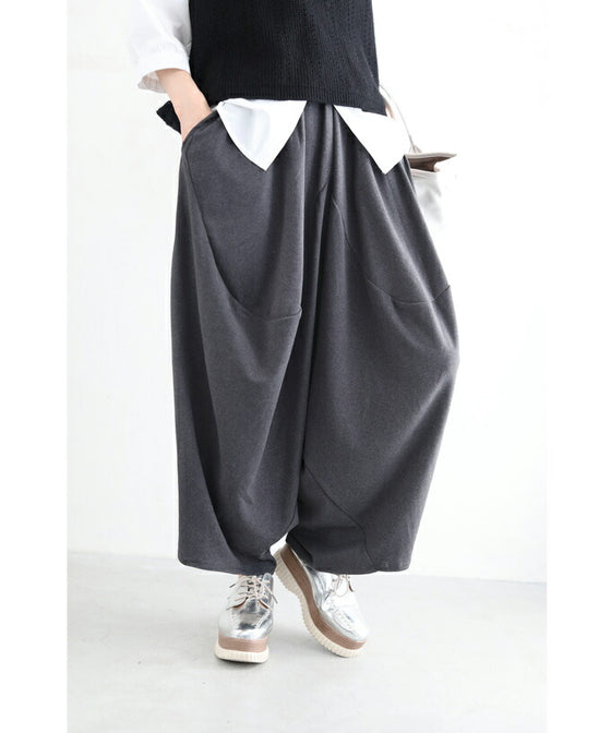 お洒落でゆったり楽ちんなサルエルパンツ