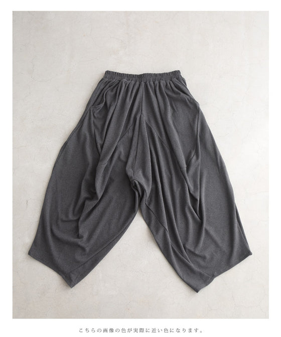 お洒落でゆったり楽ちんなサルエルパンツ