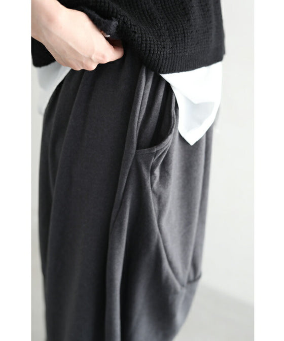 お洒落でゆったり楽ちんなサルエルパンツ