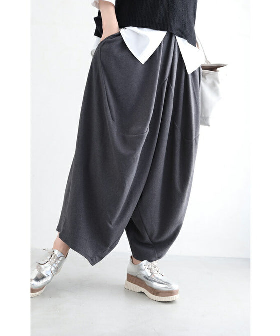 お洒落でゆったり楽ちんなサルエルパンツ