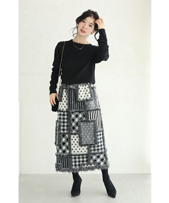 【セール商品返品交換不可】ふわふわフリンジの柄合わせパッチワークミディアムスカート