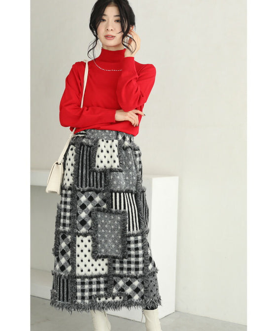 【セール商品返品交換不可】ふわふわフリンジの柄合わせパッチワークミディアムスカート