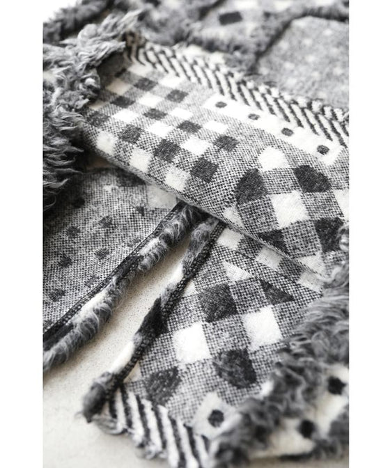 【セール商品返品交換不可】ふわふわフリンジの柄合わせパッチワークミディアムスカート