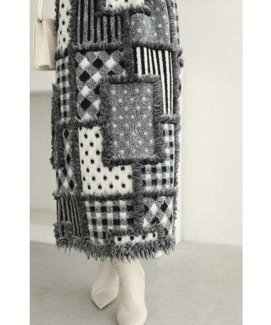 【セール商品返品交換不可】ふわふわフリンジの柄合わせパッチワークミディアムスカート