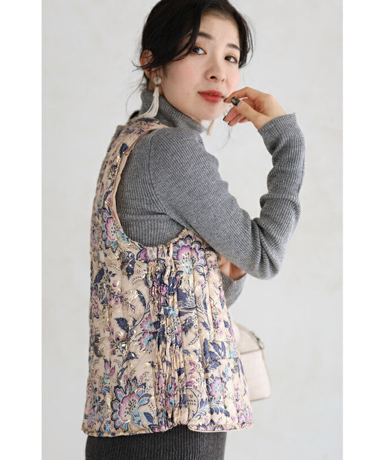 【セール商品返品交換不可】煌めく花々。中綿ベスト