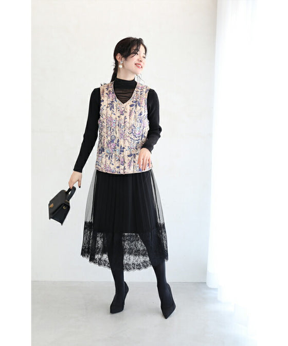 【セール商品返品交換不可】煌めく花々。中綿ベスト